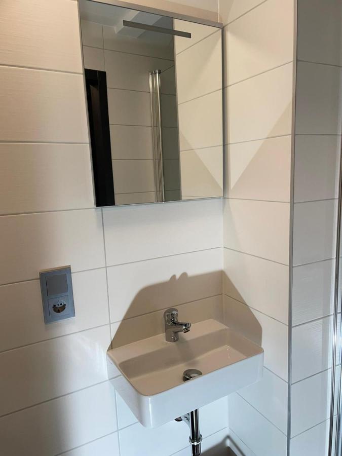 エディガー・エラーExcellent Houseアパートメント エクステリア 写真